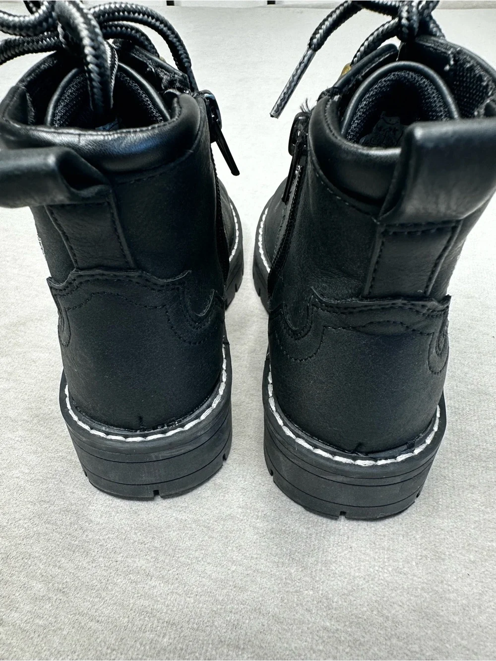 Dream Pairs Girls Black Lace-Up Ankle Boots with Star Stitching